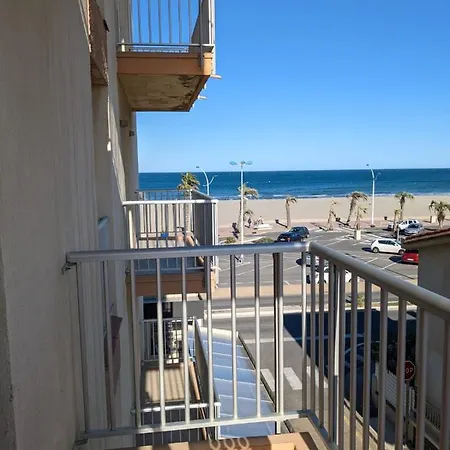 Apartment T2 A Deux Pas De La - 4indi54 *